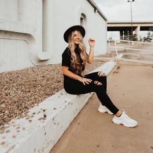 Meet your Posher, Brooklin